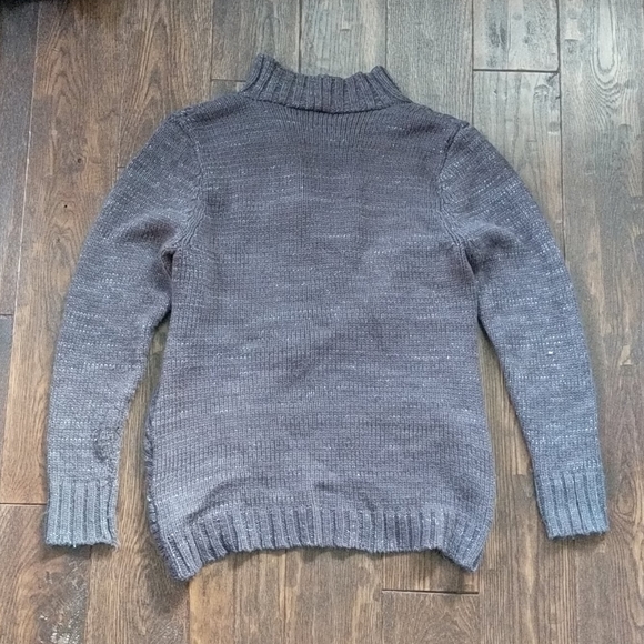 Sparkly Gray Sweater Wrap Size M - Picture 2 of 4